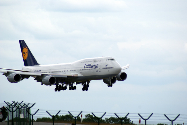 Boeing 747-830 na lotnisku w Gdańsku