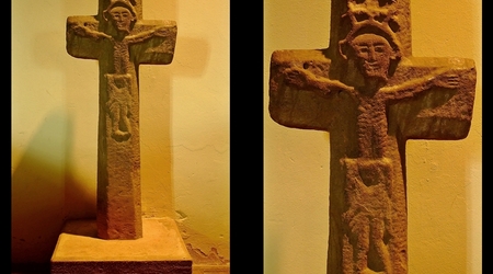 Średniowieczny krzyż w St. Martin's Church w Cwmyoy