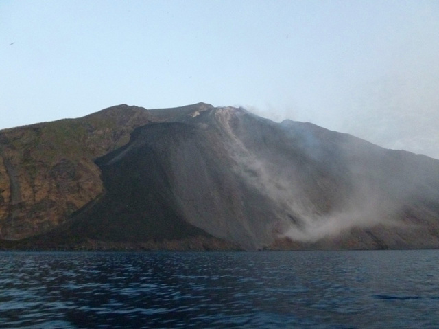 Sciara del Fuoco - czekając na erupcje