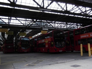 Zajezdnia czerwonych autobusów