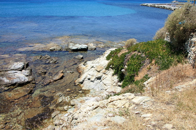 Karystos-skały przy twierdzy weneckiej