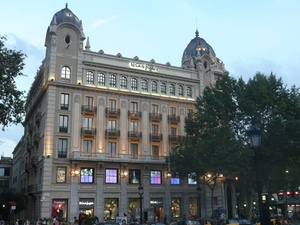 Zmierzch na Plaça de Catalunya