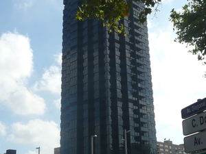 Nie brakuje nowoczesnej architektury