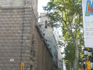 Architektura przy La Rambla 3