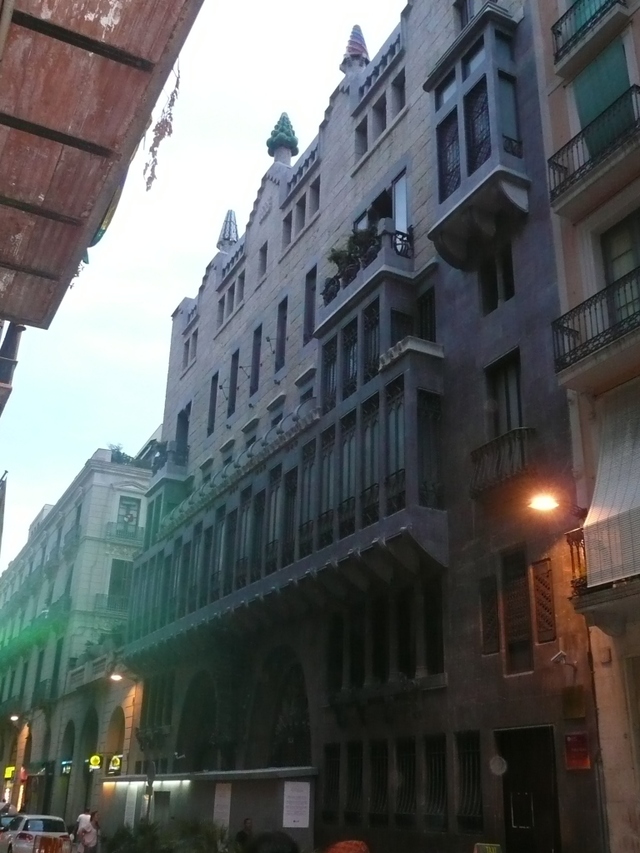 Jeden z pierwszych projektów Gaudiego
