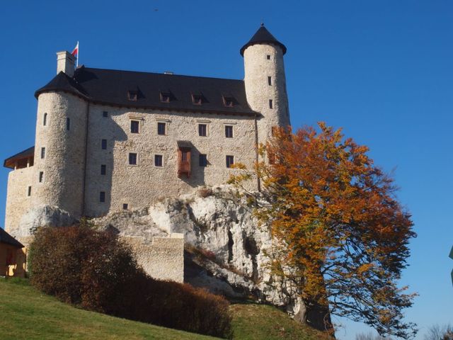 Zamek od strony hotelu