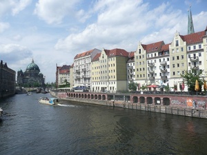 Nikolaiviertel od strony rzeki 2