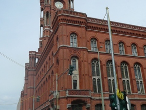 Rothes Rathaus 1