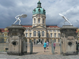 Brama pałacowa