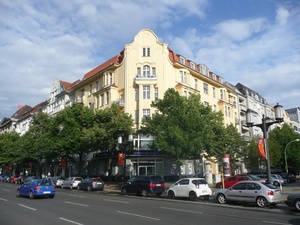 Spacer po Schloßstraße 10