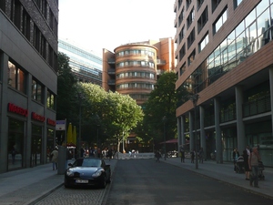 Na Potsdamer Platz 8