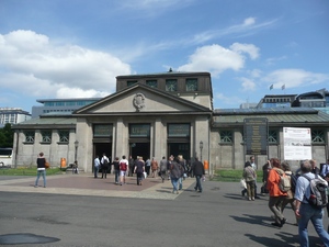 Stacja metra U-Bahn Wittenbergplatz