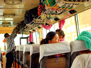 Autobus na trasie Ułan Bator - Karakorum