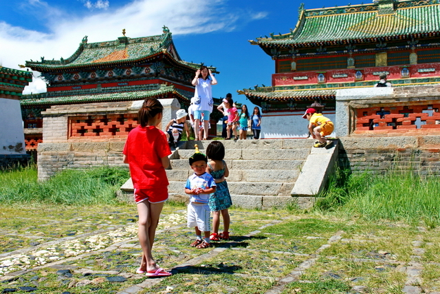 mali mongolscy turyści