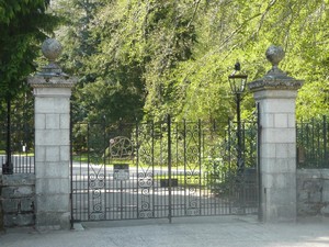 Balmoral - brama wjazdowa do pałacu