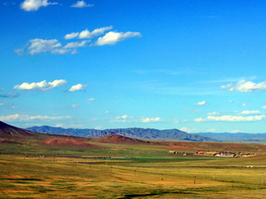 krajobraz Mongolii z pociągu