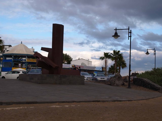 Puerto del Carmen - współczesne dzieło sztuki...