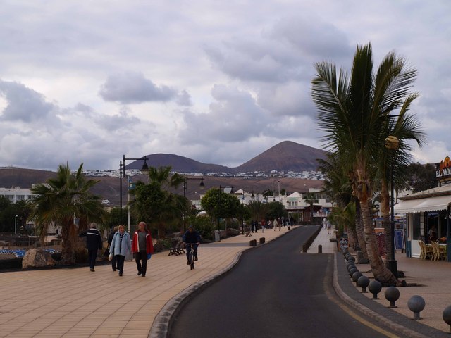 Puerto del Carmen - promenada spacerowa