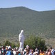 Figurka Matki Boskiej na wzgórzu