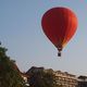 Balon nad hotelem