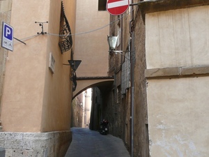 Wąskimi uliczkami Sieny 5