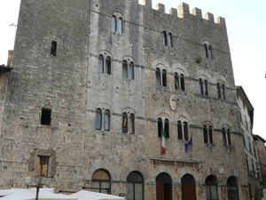 Siedziba władz gminy na Piazza del Duomo