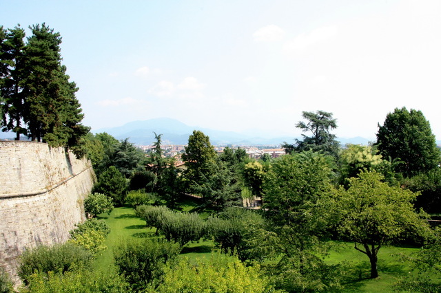 Bergamo -panorama od strony Sant'Agostino