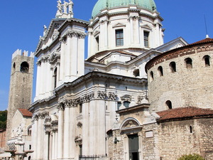 Brescia - nowa i stara katedra 