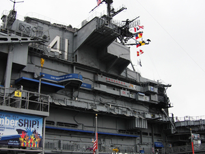 Uss midway 01