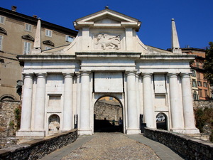 Porta San Giacomo