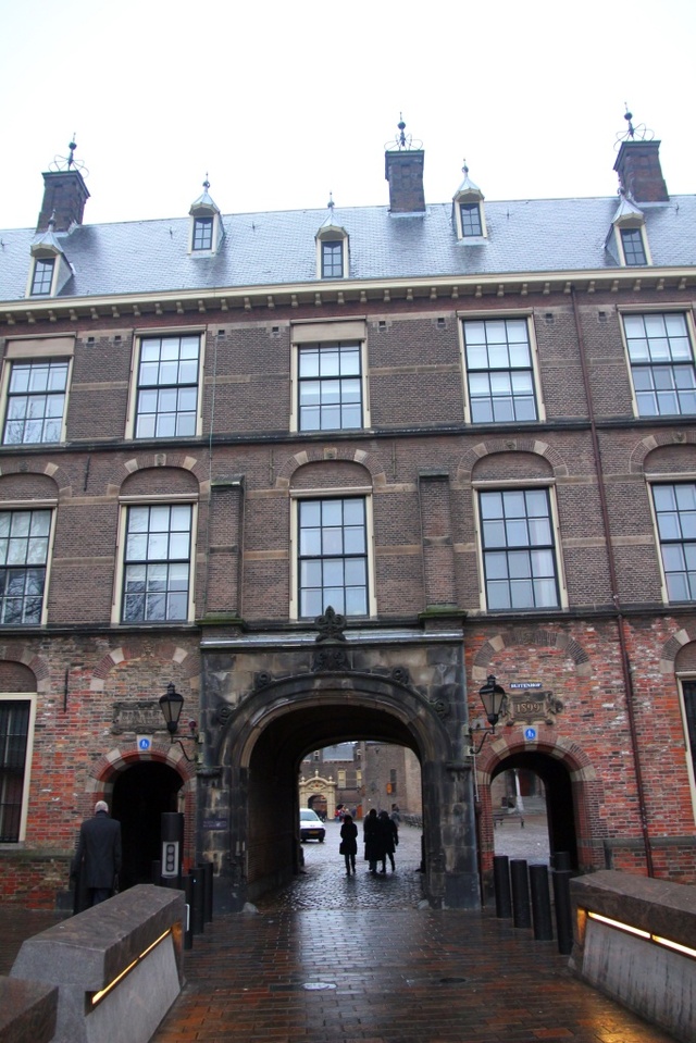 Brama do Binnenhof