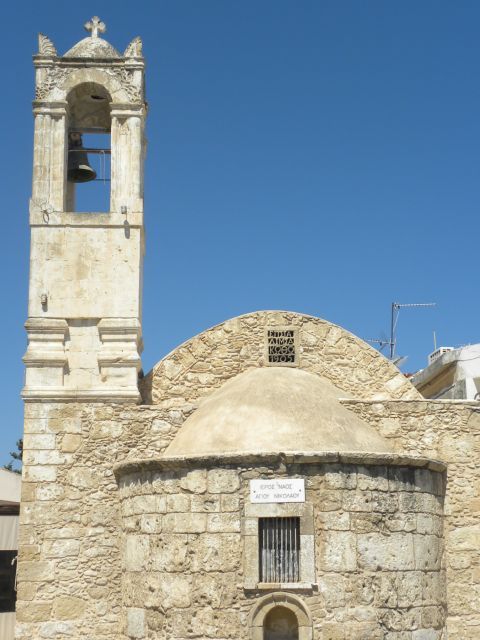 Stary kościołek w Polis
