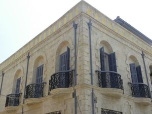 Limassol - odnowiony budynek