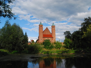 kościół w Brochowie nad Bzurą
