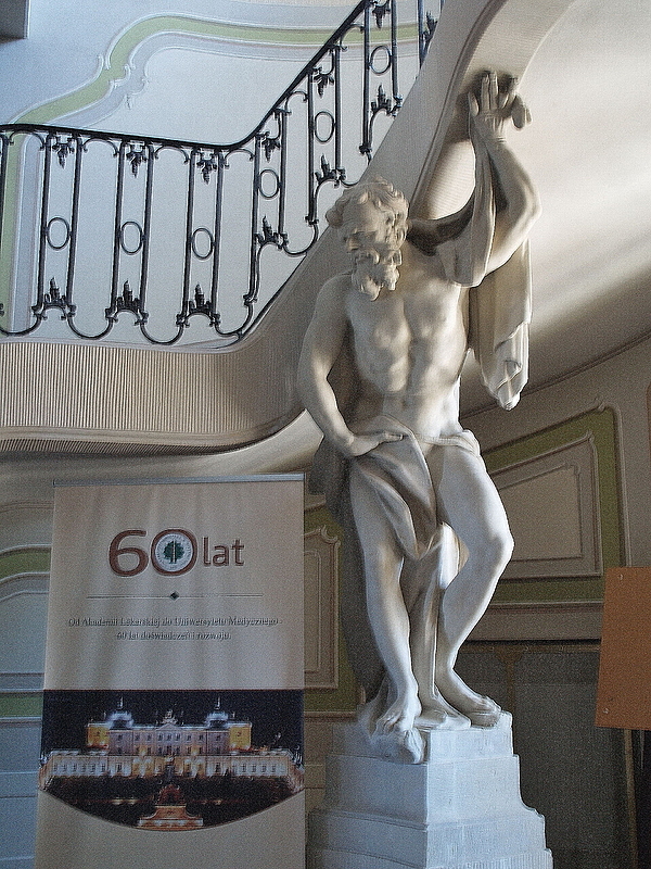 Rzeźba Atlasa.