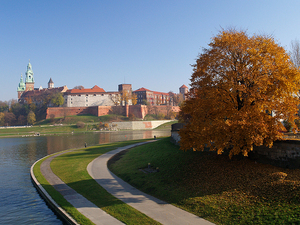 Widok na Wawel z Mostu Dębnickiego.