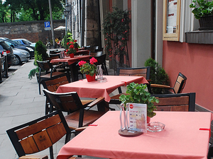 Jedna z licznych restauracji.