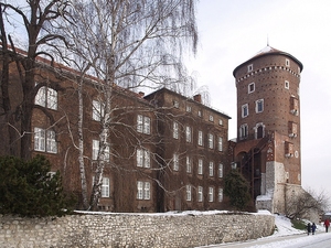 Baszta Sandomierska i dawne koszary austriackie.