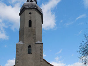 Wieża kościoła parafialnego.