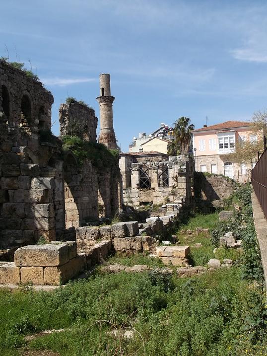 Antalya - ruiny meczetu Korkuta.