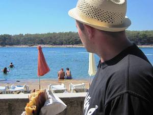 Piotrek i jego pierwszy burek ever :)
