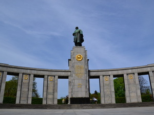 pomnik radzieckich bohaterów :P