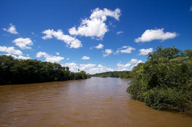 Ogromna Rio Iguazu