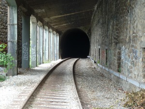i wyjście z tunelu...