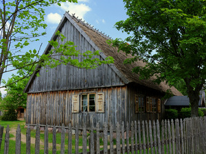 Zagroda drobnoszlachecka z Trzebunia (XIXw.)