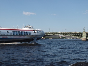 Petersburg - wodolot na Newie
