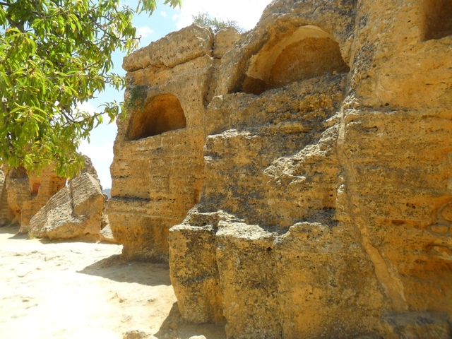 Dolina Świątyń, nekropolia