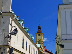 widok z rynku na ulicę Szersznika