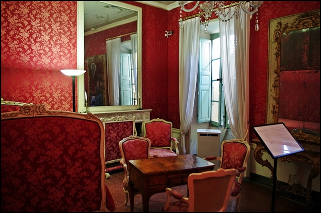 Ajaccio, muzeum - dom Napoleona Bonaparte