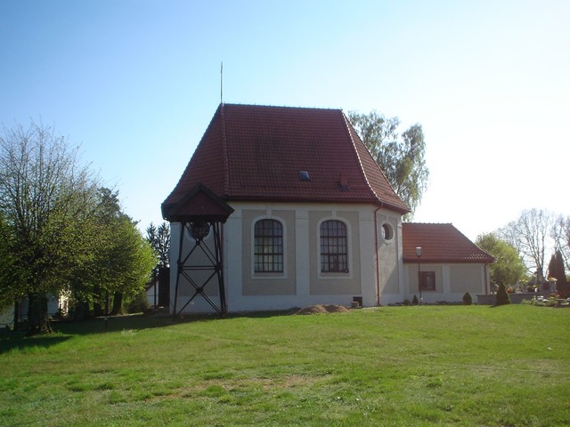 Biesal - Kościół